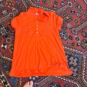 Punchy orange J Jill tunic with short sleeves and pockets